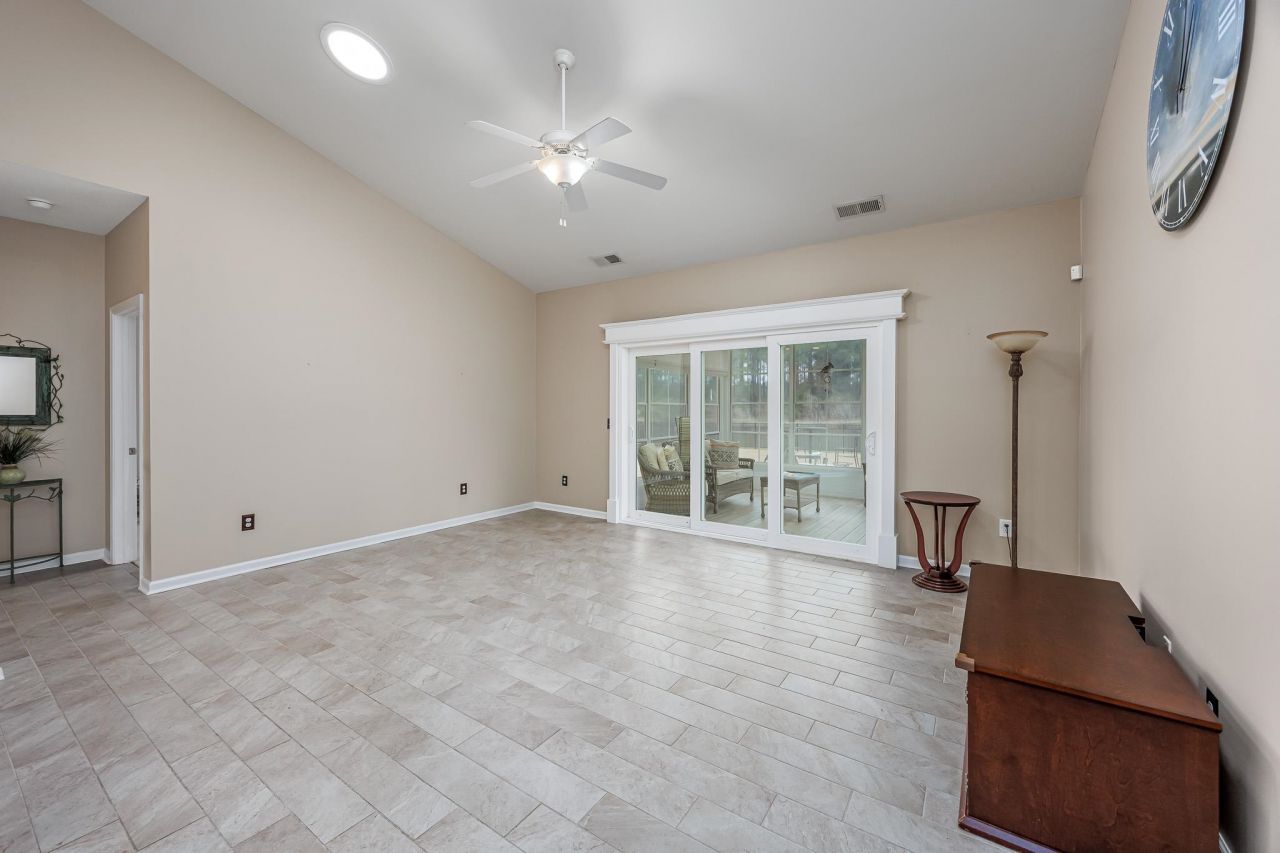 112 Barons Bluff Dr.  Photo 16