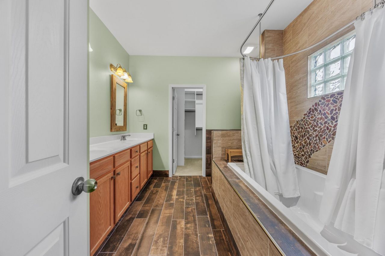 112 Barons Bluff Dr.  Photo 19