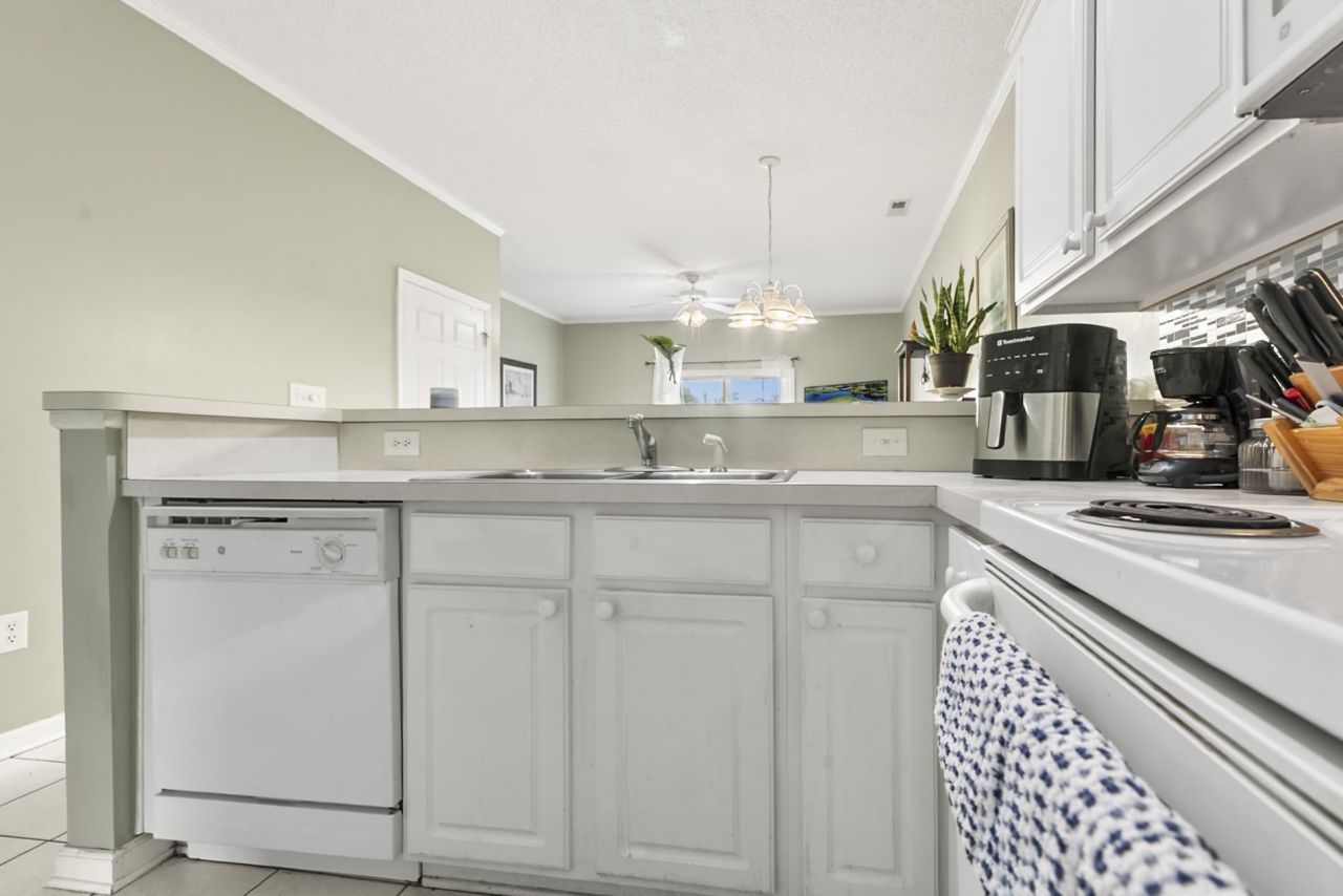 130 Scotch Broom Dr. Photo 9