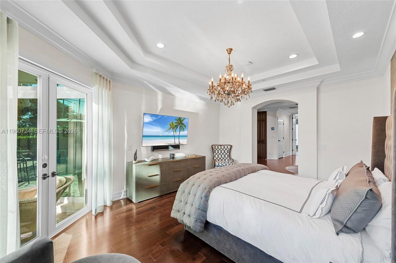 2567 Montclaire Cir, Weston, FL 33327 Photo