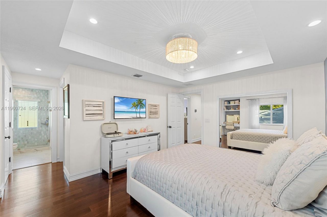 2567 Montclaire Cir, Weston, FL 33327 Photo