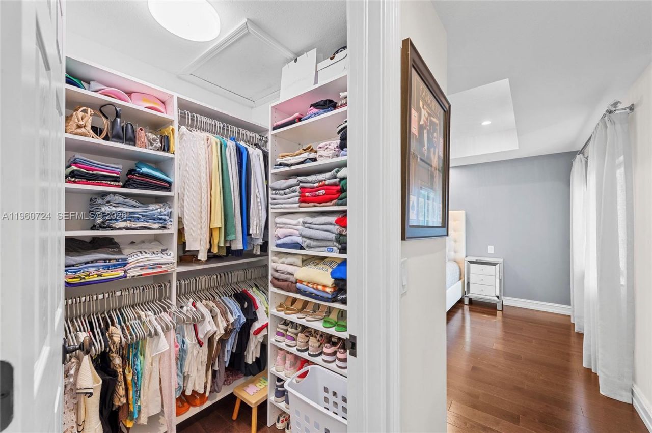 2567 Montclaire Cir, Weston, FL 33327 Photo