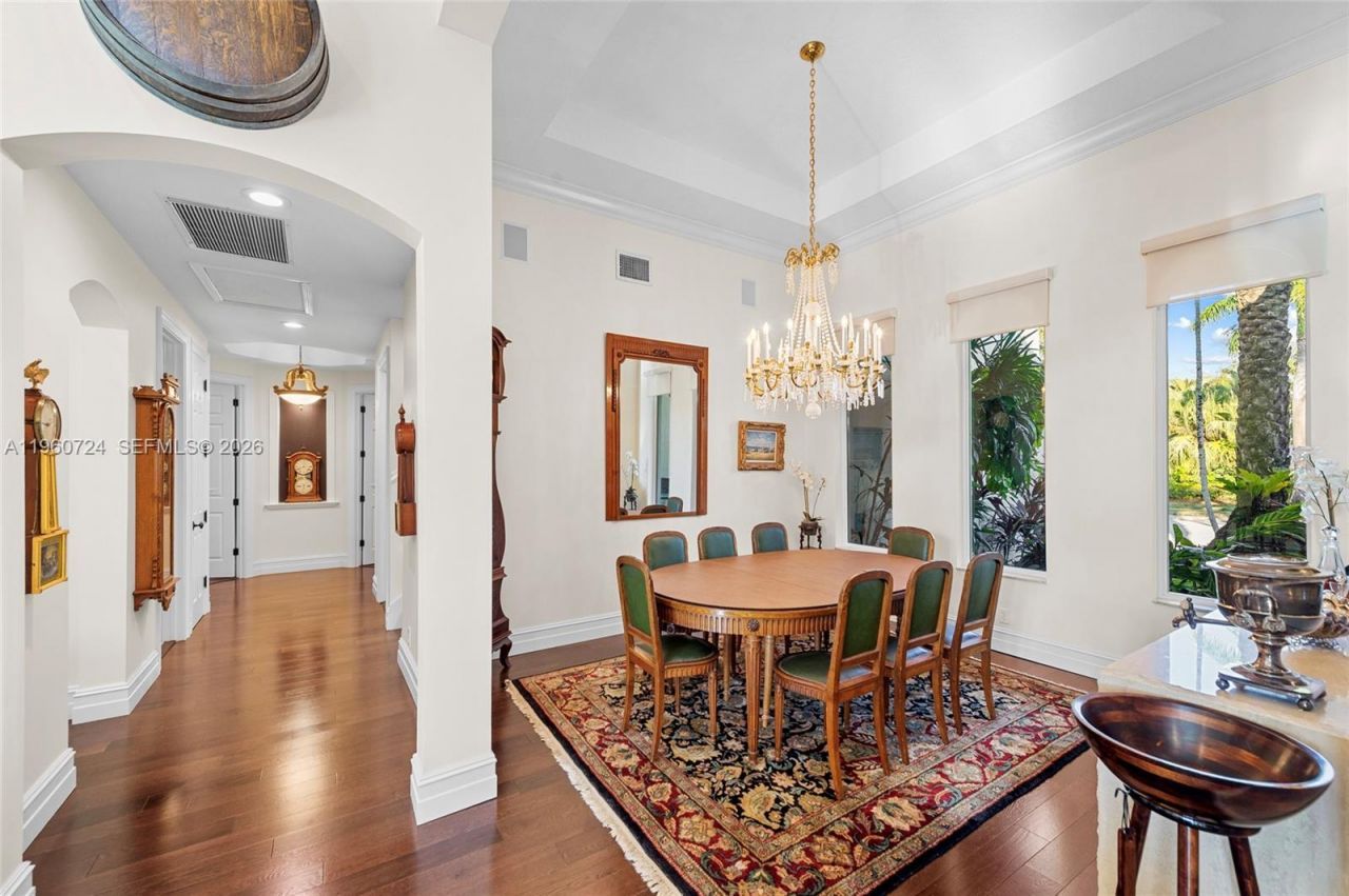 2567 Montclaire Cir, Weston, FL 33327 Photo