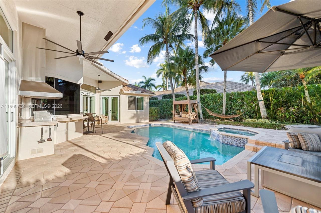 2567 Montclaire Cir, Weston, FL 33327 Photo