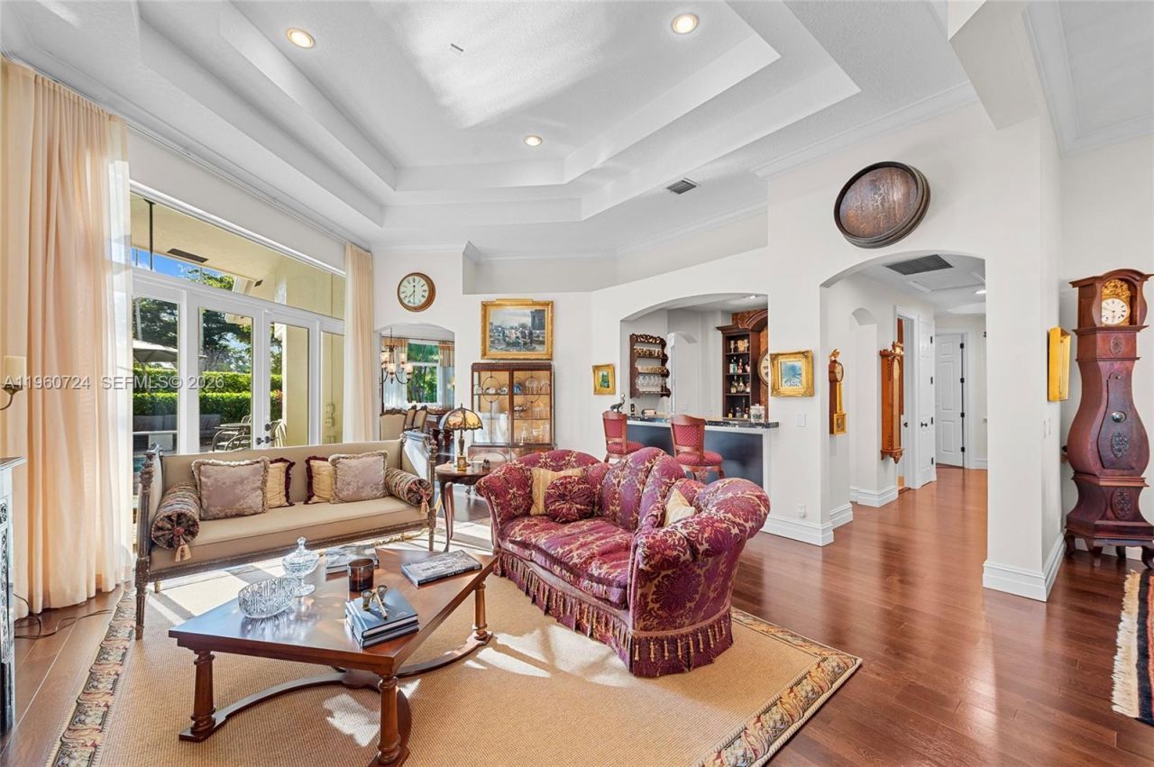 2567 Montclaire Cir, Weston, FL 33327 Photo