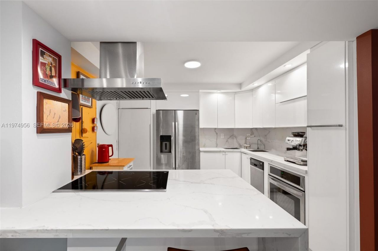 2333 Brickell Ave , Unit 1909, Miami, FL 33129 Photo