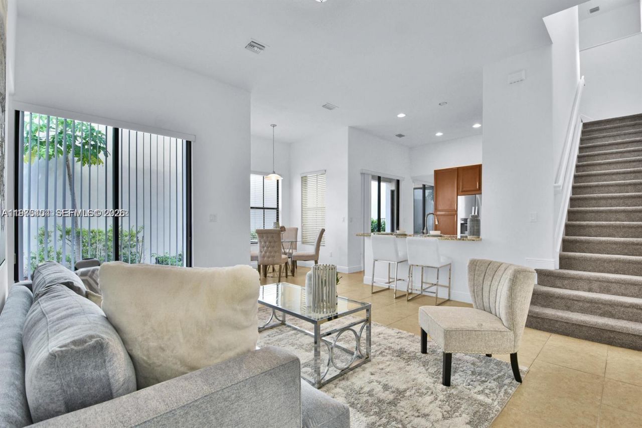 8354 NW 39th Ct , Unit 8354, Cooper City, FL 33024 Photo