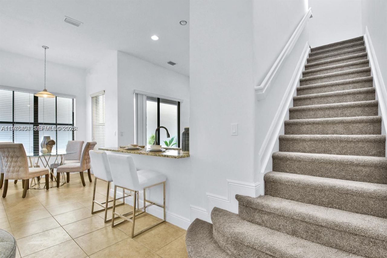 8354 NW 39th Ct , Unit 8354, Cooper City, FL 33024 Photo