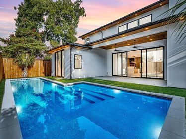 6231 McCommas Boulevard, Dallas, TX 75214