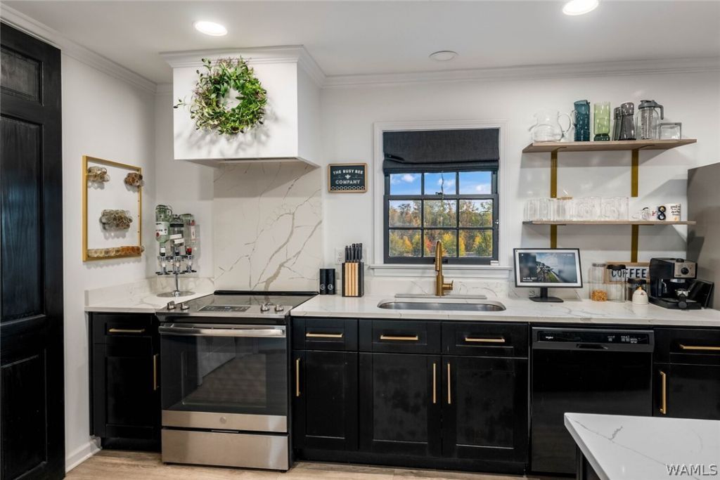 655 Woodridge Drive  Tuscaloosa, AL 35406