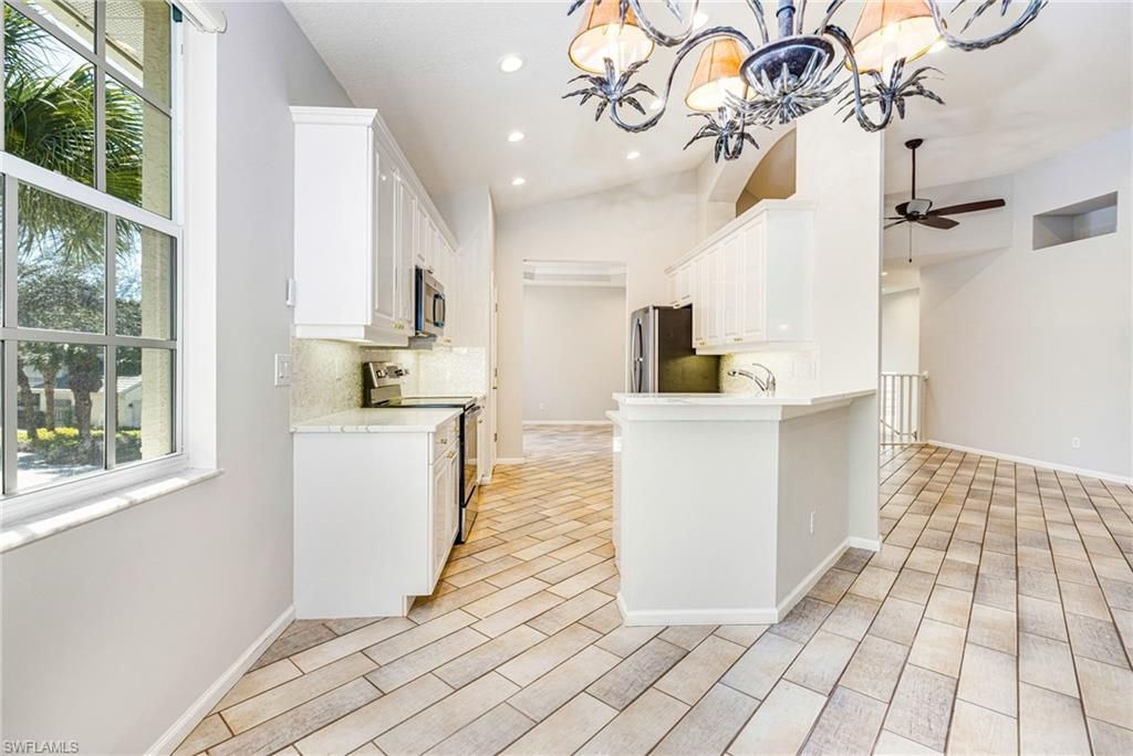 19091 Ridgepoint Dr , Unit 202, Estero, FL 33928 Photo