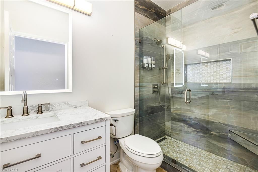 19091 Ridgepoint Dr , Unit 202, Estero, FL 33928 Photo