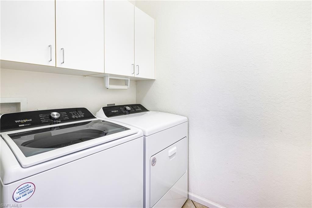 19091 Ridgepoint Dr , Unit 202, Estero, FL 33928 Photo