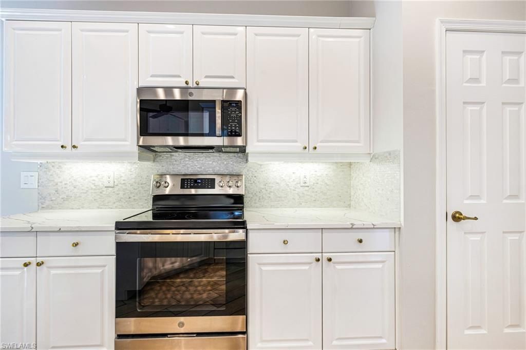 19091 Ridgepoint Dr , Unit 202, Estero, FL 33928 Photo