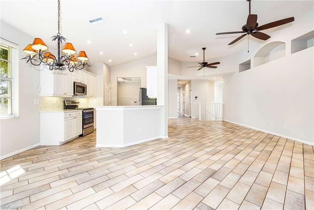 19091 Ridgepoint Dr , Unit 202, Estero, FL 33928 Photo