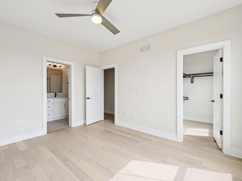 2252 Quarry Trails Drive , Columbus, OH 43228 Photo 16