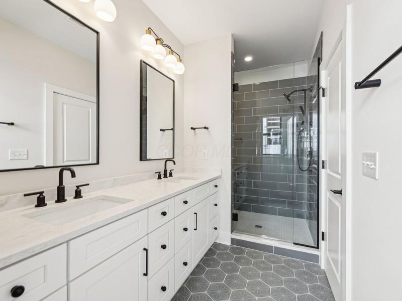 2252 Quarry Trails Drive , Columbus, OH 43228 Photo 18