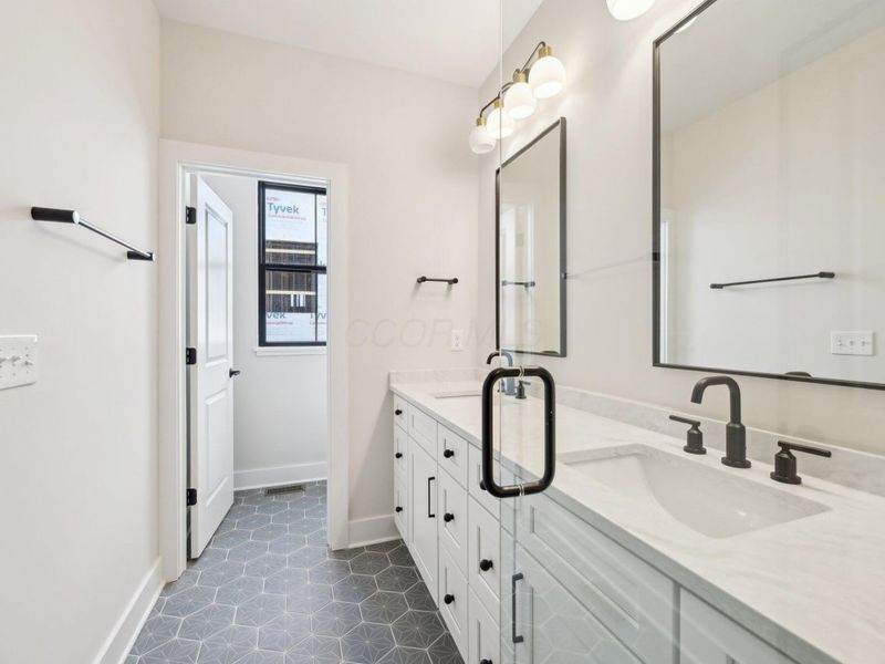 2252 Quarry Trails Drive , Columbus, OH 43228 Photo 19