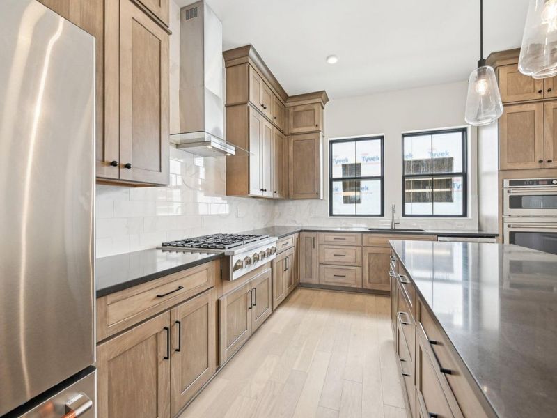 2252 Quarry Trails Drive , Columbus, OH 43228 Photo 8