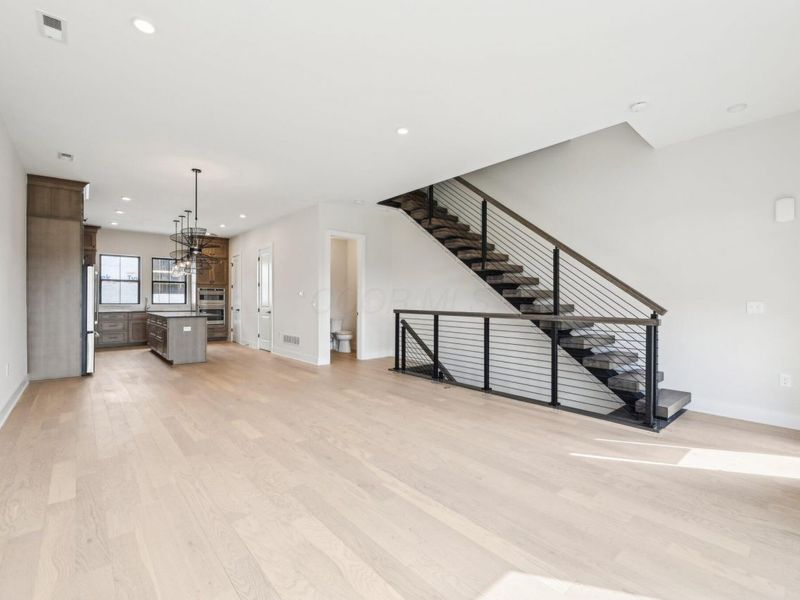 2252 Quarry Trails Drive , Columbus, OH 43228 Photo 9