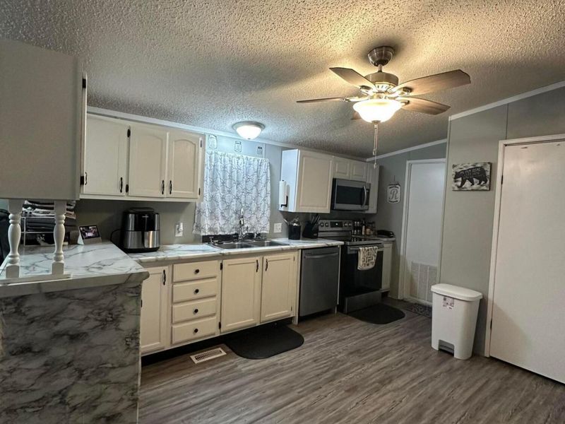 208 Rosie Avenue, Pataskala, OH 43062 Photo 3