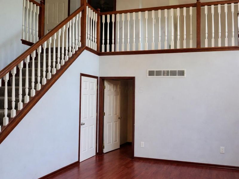 6463 Rose Garden Drive, New Albany, OH 43054 Photo 3