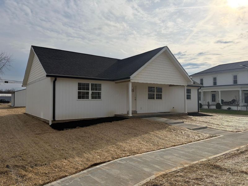 165 W 3rd Street, Frazeysburg, OH 43822 Photo 41