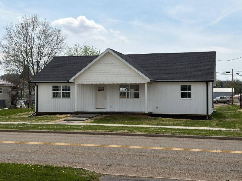 165 W 3rd Street, Frazeysburg, OH 43822 Photo 6