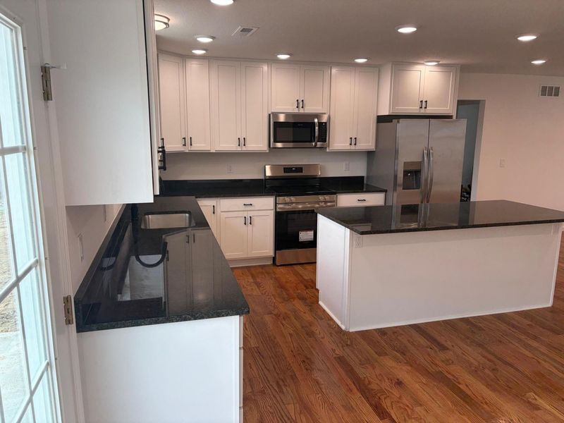 165 W 3rd Street, Frazeysburg, OH 43822 Photo 8