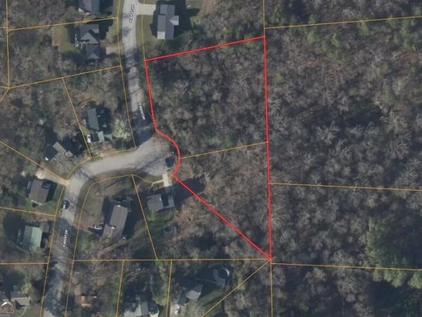 100 N Brent Drive, Ringgold, GA 30736