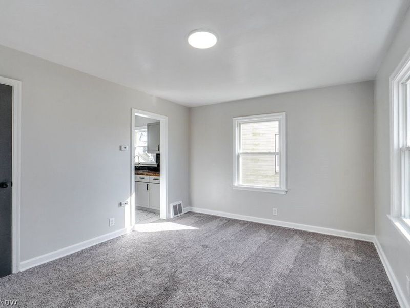 2808 Kirby Avenue NE, Canton, OH 44705 Photo 10