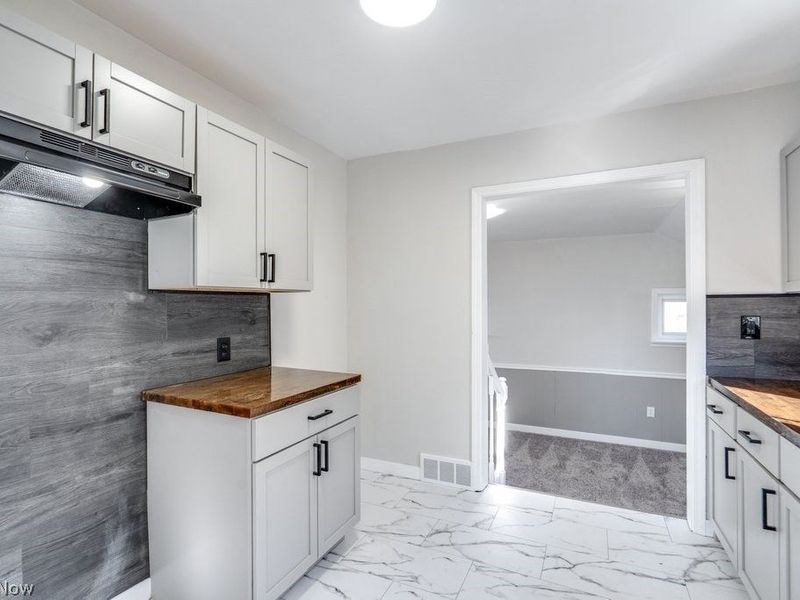 2808 Kirby Avenue NE, Canton, OH 44705 Photo 11