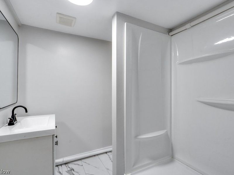 2808 Kirby Avenue NE, Canton, OH 44705 Photo 5