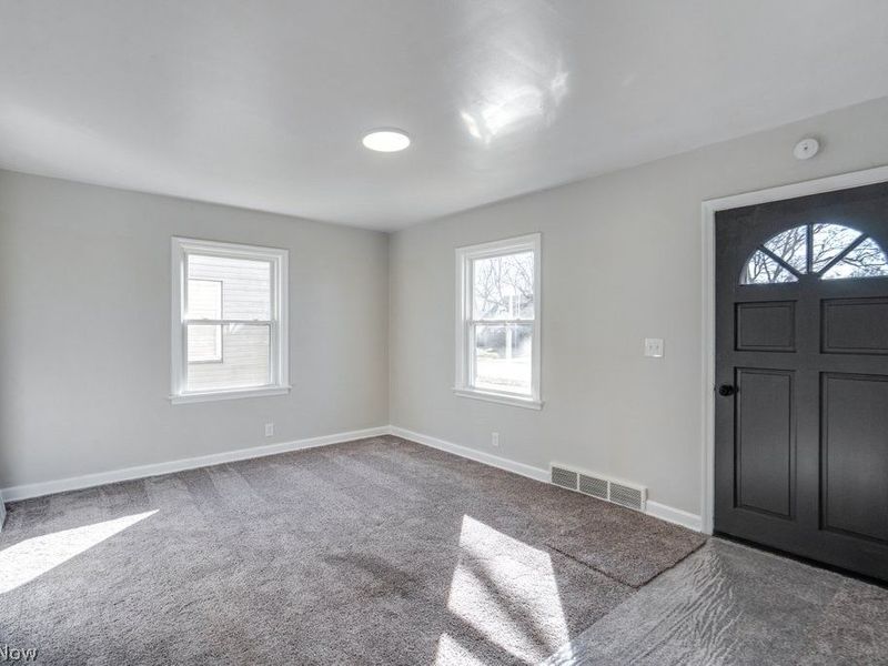 2808 Kirby Avenue NE, Canton, OH 44705 Photo 9