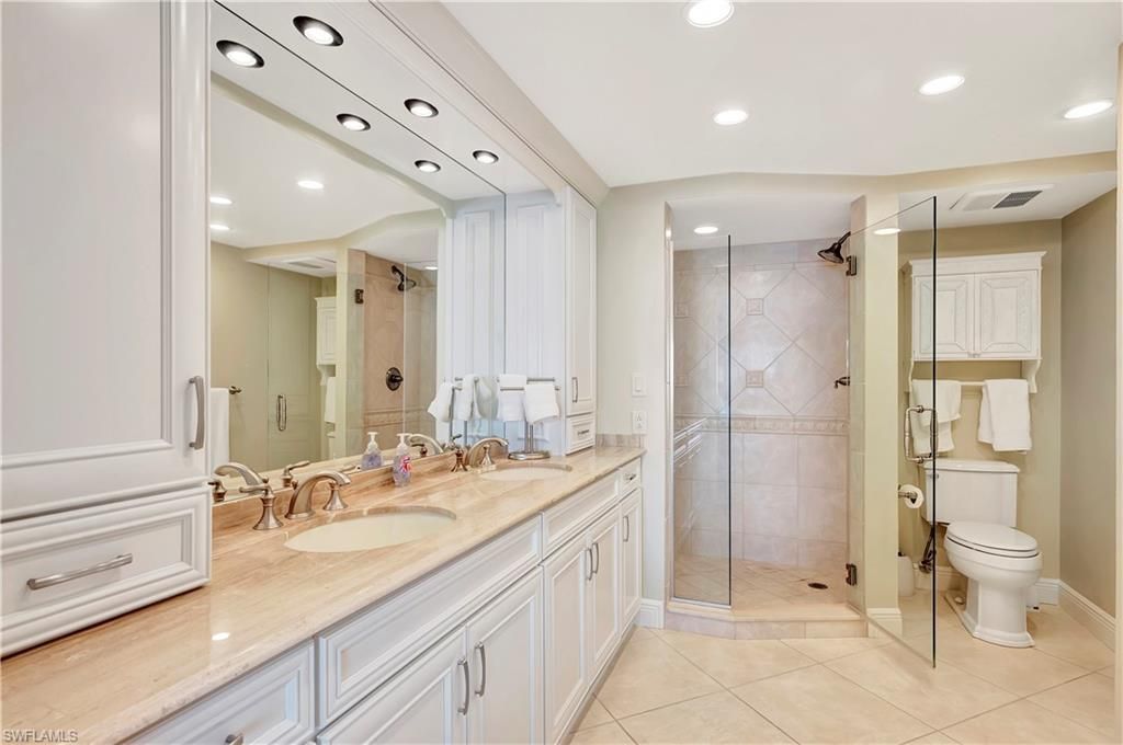 6131 Pelican Bay Blvd, Unit 7, Naples, FL 34108 Photo