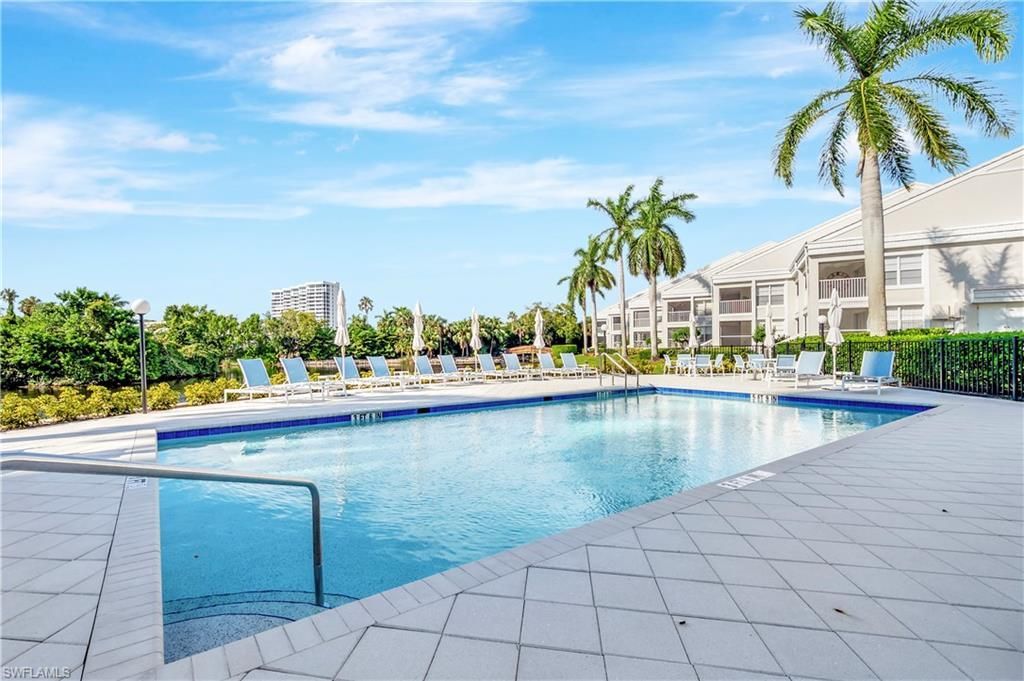 6131 Pelican Bay Blvd, Unit 7, Naples, FL 34108 Photo