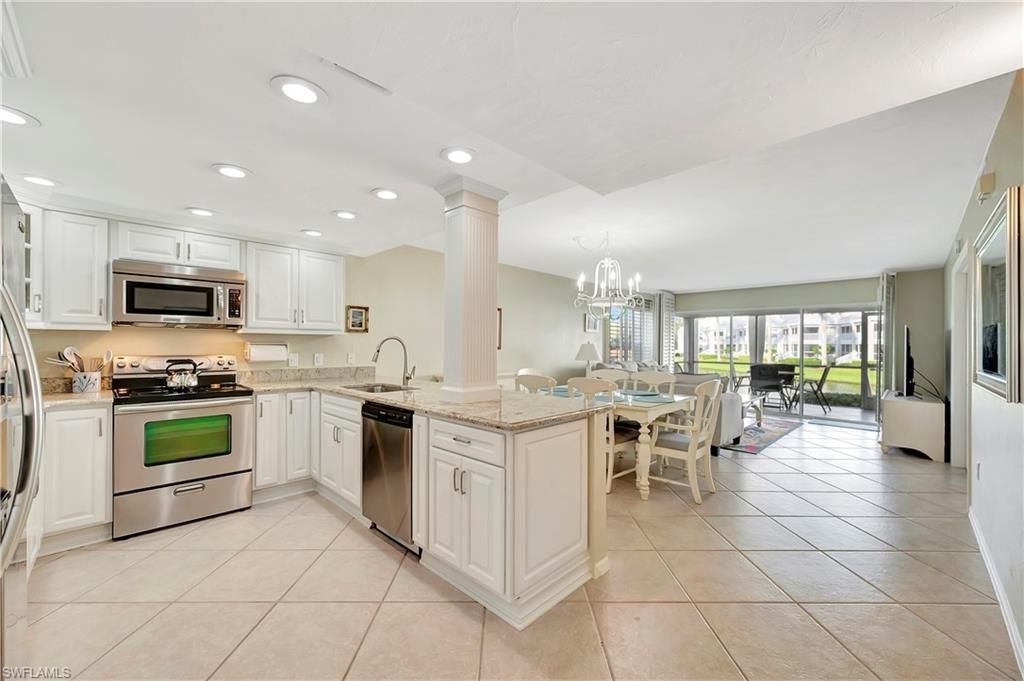6131 Pelican Bay Blvd, Unit 7, Naples, FL 34108 Photo