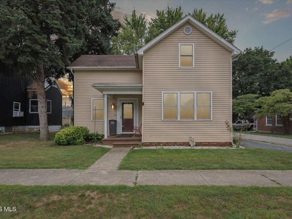 207 Ash Avenue , Findlay, OH 45840