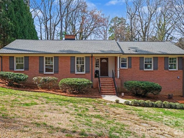 470 Livingston Drive, Charlotte, NC 28211