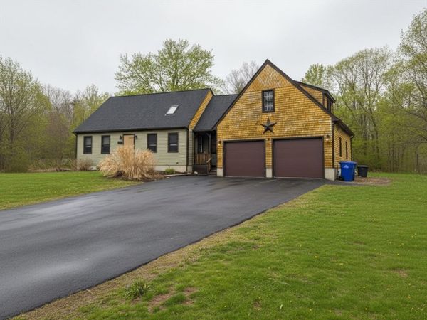 88 Morgan Dr, Taunton, MA 02780