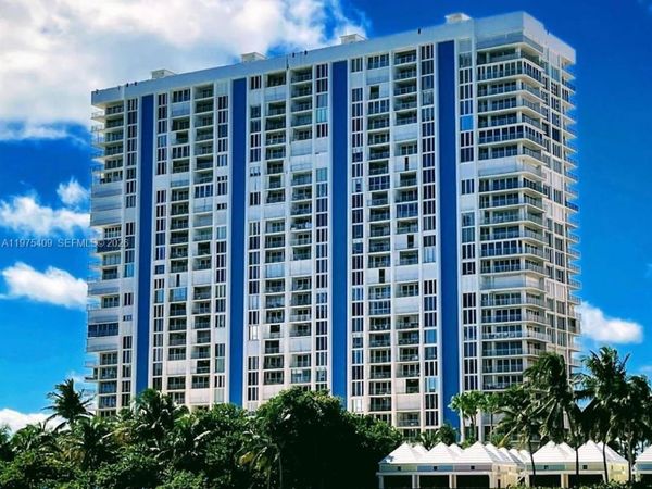 881 Ocean Dr, Unit TH7, Key Biscayne, FL 33149