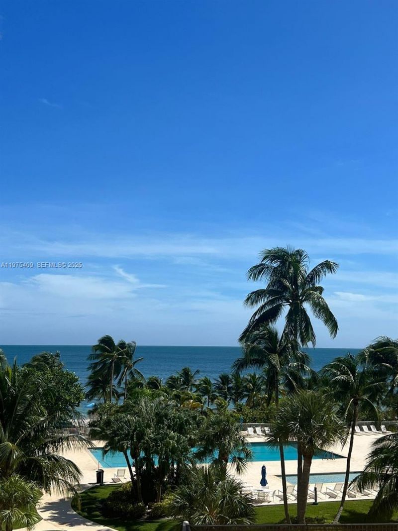881 Ocean Dr, Unit TH7, Key Biscayne, FL 33149 Photo