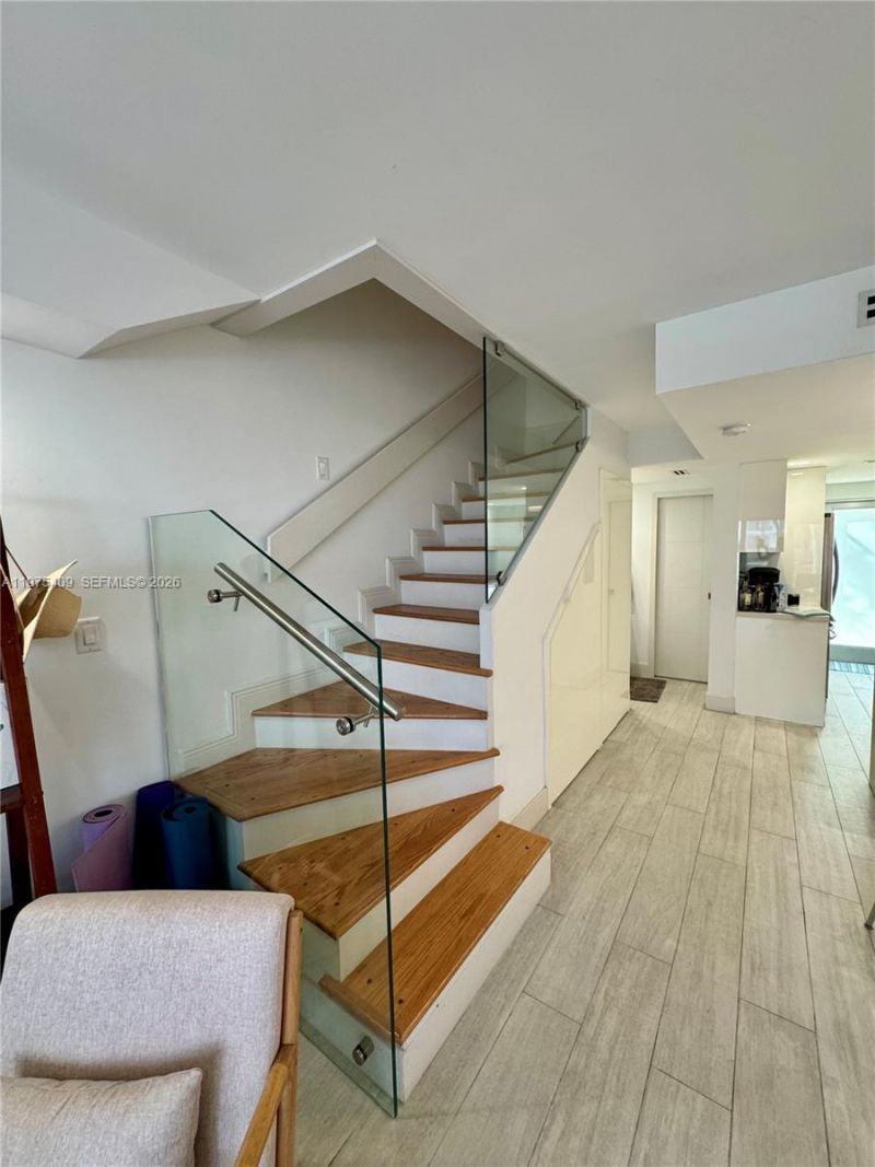 881 Ocean Dr, Unit TH7, Key Biscayne, FL 33149 Photo