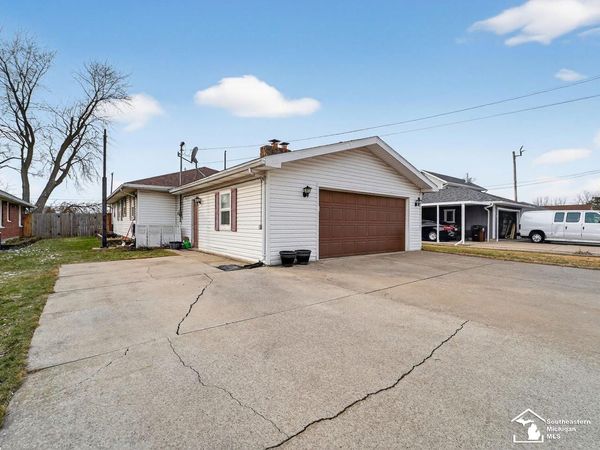 6242 Jacobs Street, Erie, MI 48133