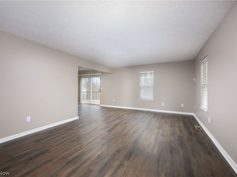 3025 Lamb Drive, Coventry, OH 44319 Photo 10