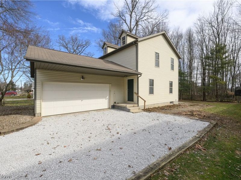 3025 Lamb Drive, Coventry, OH 44319 Photo 4