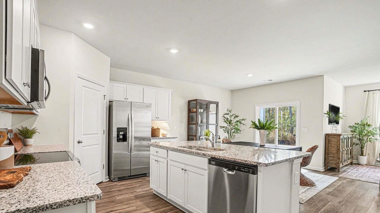 5012 Yellowstone Dr.  Photo 4