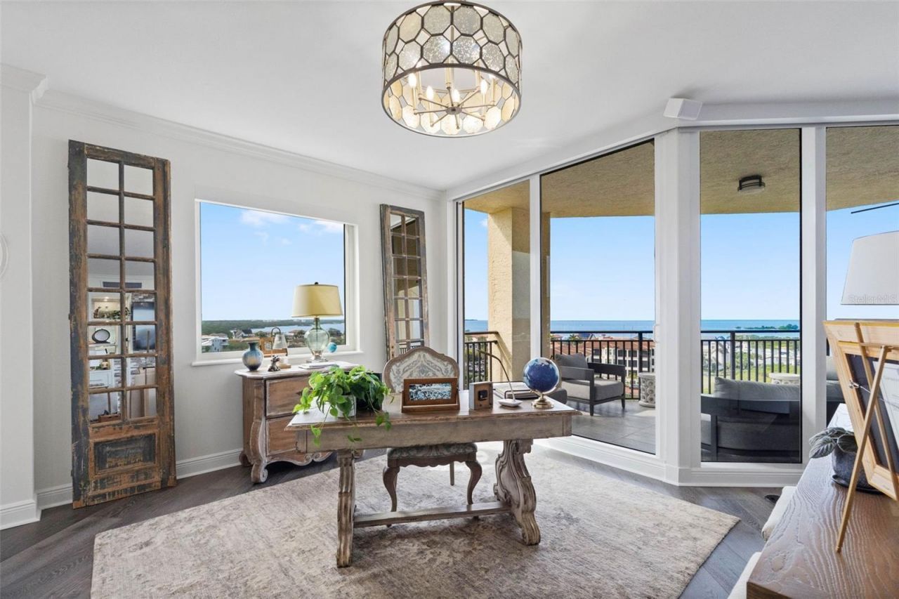 5823 Bowen Daniel Drive, Unit 901, Tampa, FL 33616 Photo