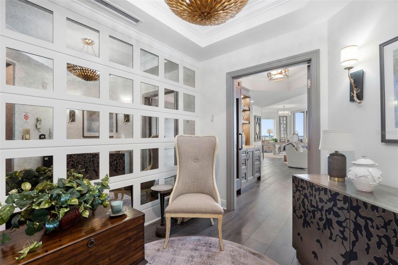 5823 Bowen Daniel Drive, Unit 901, Tampa, FL 33616 Photo