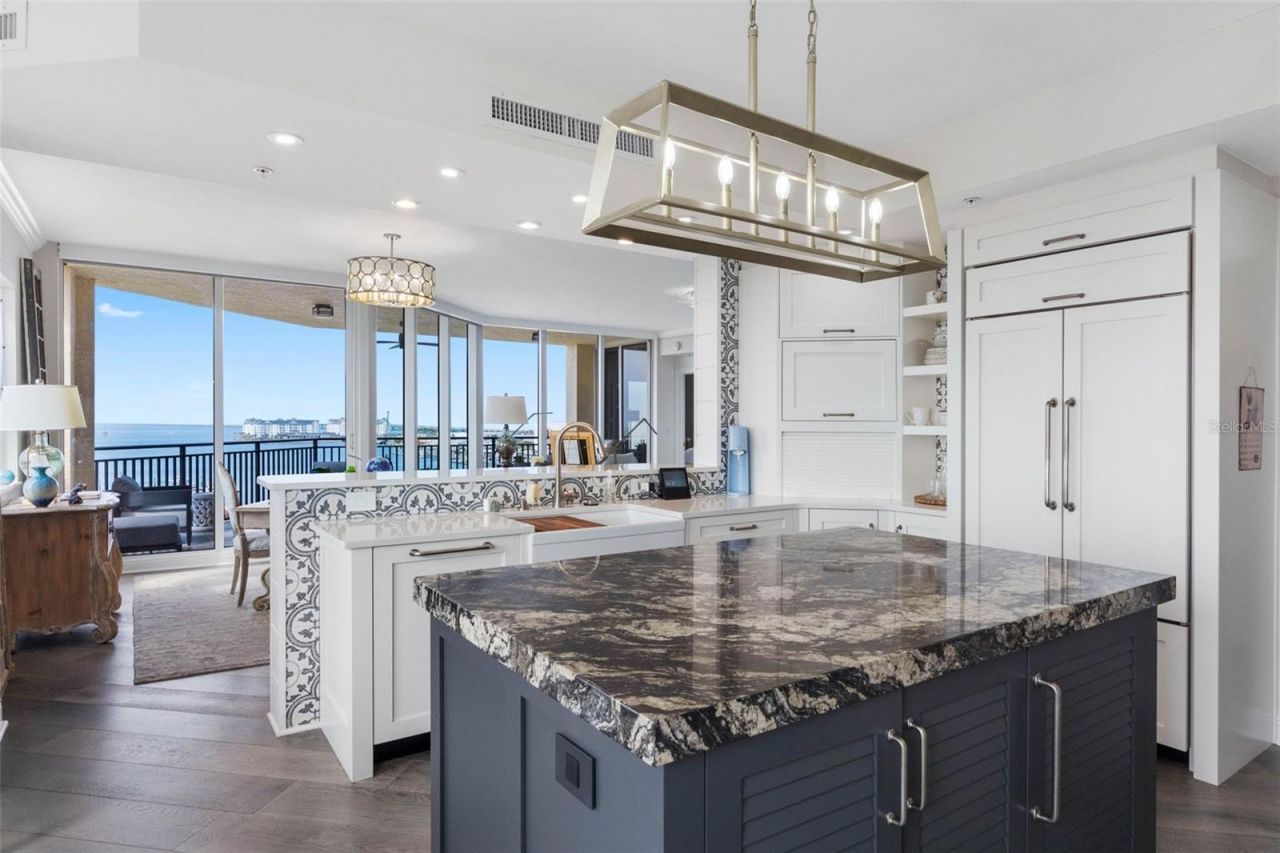 5823 Bowen Daniel Drive, Unit 901, Tampa, FL 33616 Photo